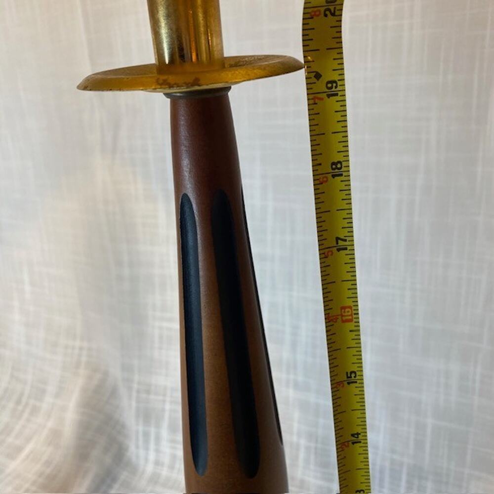 Pair of Vintage Mid Century Modern Walnut Wood Brushed Brass Table Lamps 34 inch - Picture 13 of 15